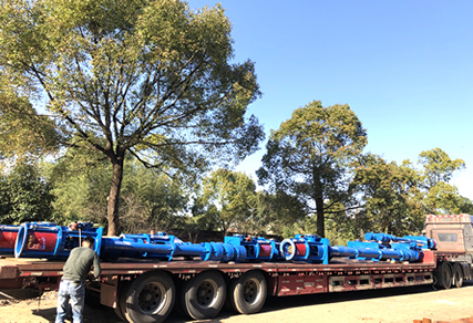 江西省某矿业集团的多台250LC、300LC液下型立式长轴泵准备发货
